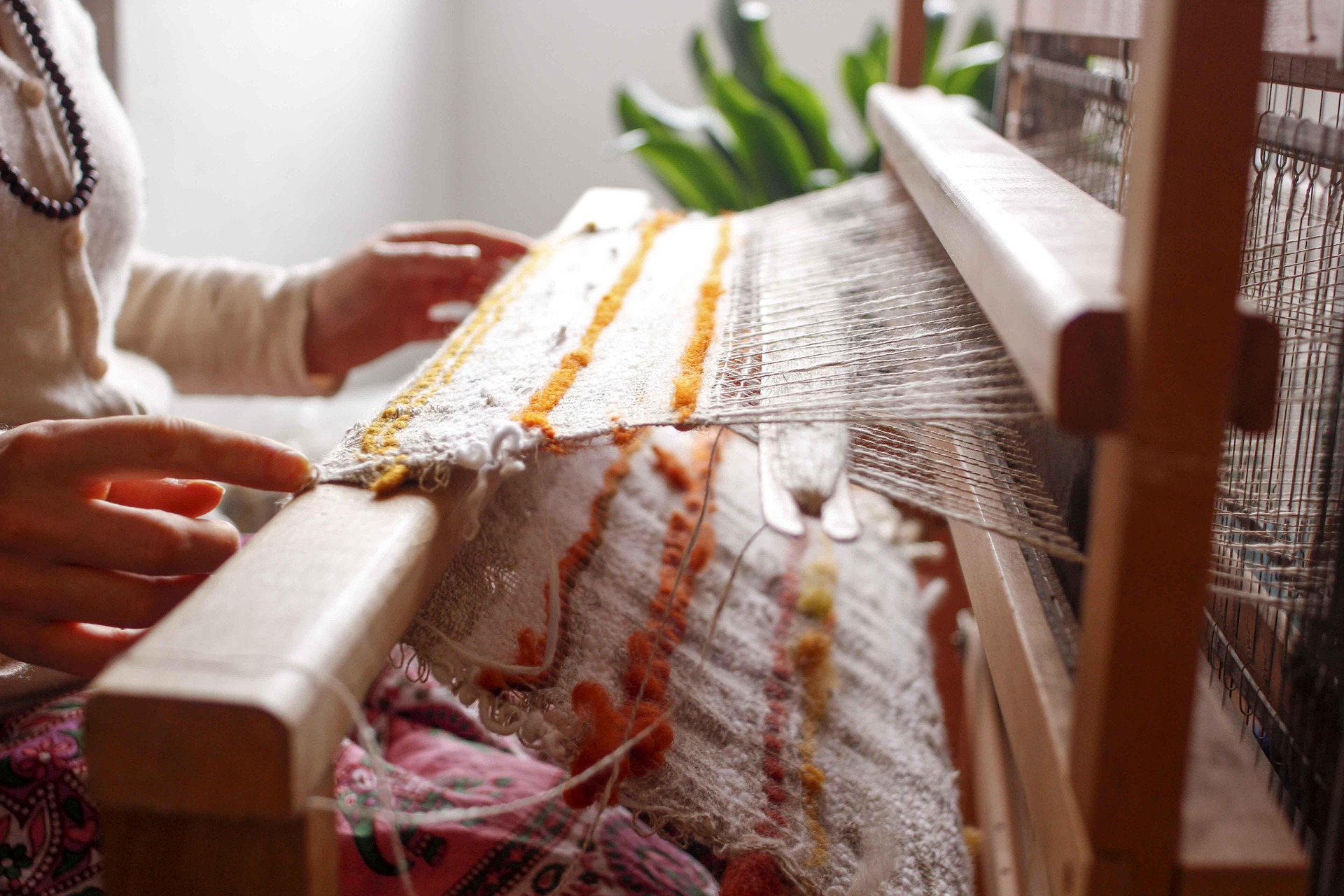 Mango llança una línia de roba sostenible amb fil reciclat fabricat a Catalunya